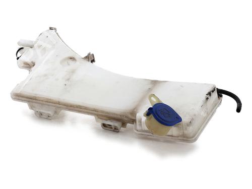 Used Windscreen washer tank PEUGEOT 3008 II SUV (MC_, MR_, MJ_, M4_) Hybrid (224 hp) 30925187