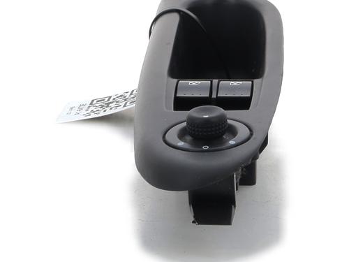 Left front window switch RENAULT CLIO II (BB_, CB_) 1.2 LPG | BP30449080I27