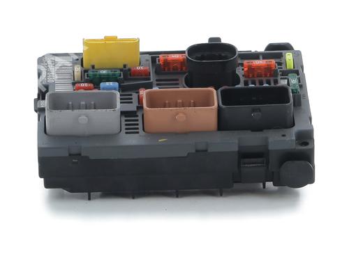 fuse-box-peugeot-308-i-4a_-4c_-2007-2008-2009-2010-2011-2012-2013-2014-2015-2016-31866897 main image