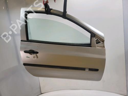 right-front-door-renault-clio-iii-hatchback-van-sb_-sr_-2005-40619363 main image