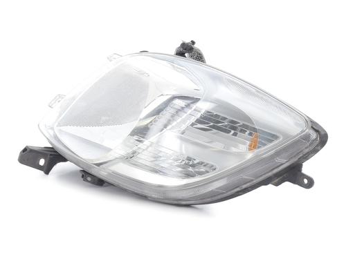 Used Right headlight TOYOTA YARIS (_P9_) 1.4 D-4D (NLP90_, NLP90R) (90 hp) 32400859