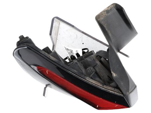 Used Left taillight Left taillight PEUGEOT 3008 II SUV (MC_, MR_, MJ_, M4_) 1.6 BlueHDi 120 (120 hp) 34269902 34269902