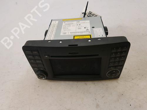 Used Radio MERCEDES-BENZ GL-CLASS (X164) GL 450 CDI 4-matic (164.828) (306 hp) 13937583