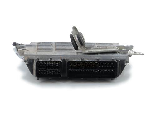 Used Engine control unit (ECU) Engine control unit (ECU) TOYOTA IQ (_J1_) 1.0 (KGJ10_, KGJ10R) (68 hp) 33732783 33732783