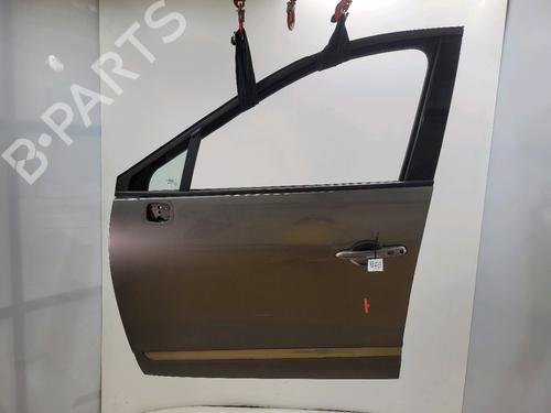 Used Left front door RENAULT SCÉNIC III (JZ0/1_) 1.6 dCi (JZ00, JZ12) (130 hp) 29048128