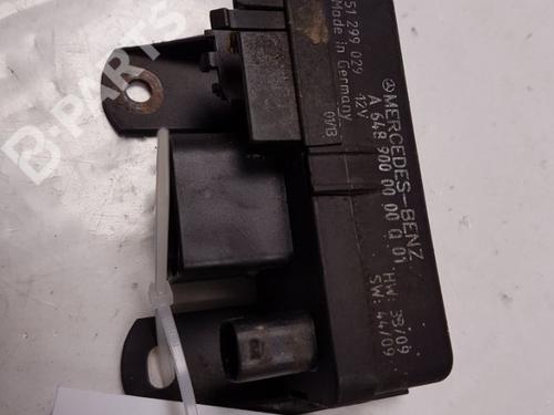 Used Electronic module Electronic module MERCEDES-BENZ E-CLASS T-Model (S210) E 300 T Turbo-D (210.225) (177 hp) 10469220 10469220