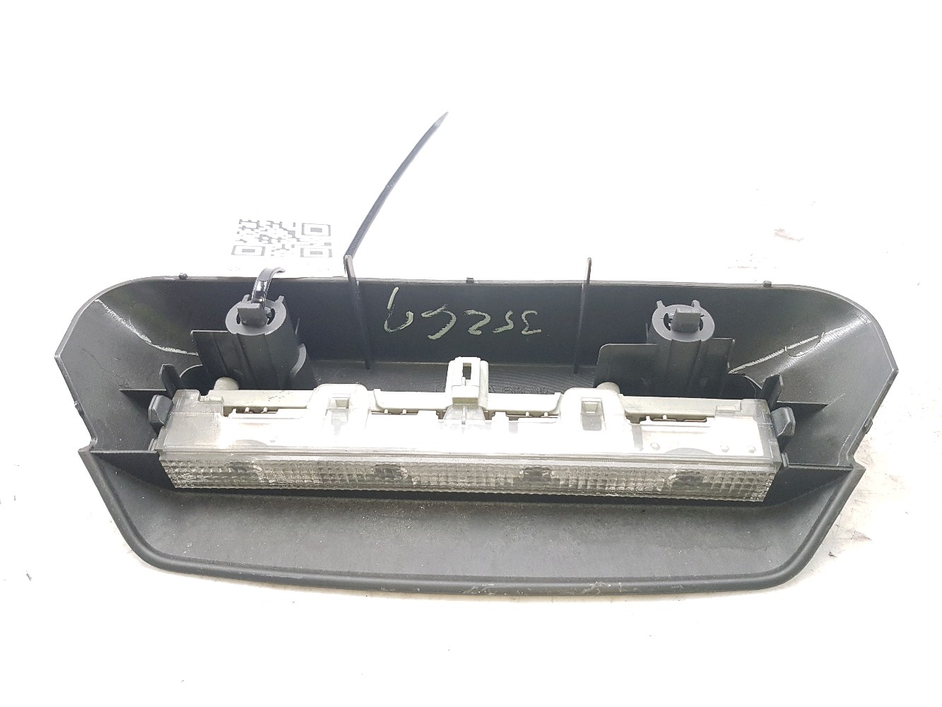 Third brake light TOYOTA YARIS (_P9_) 1.4 D4D (NLP90_) 11972229 BParts