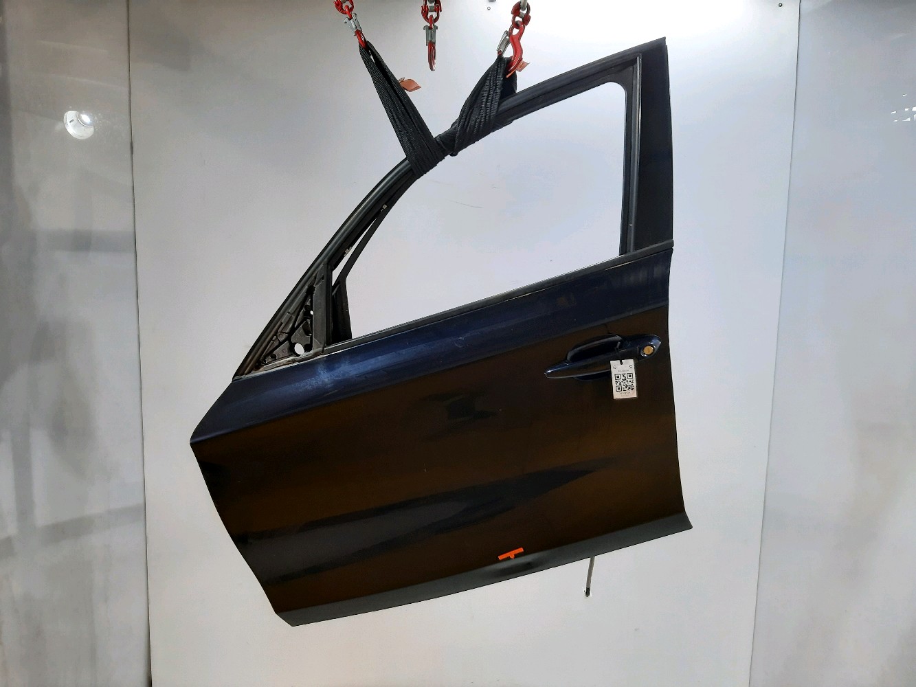 Left front door BMW 1 (E87) 118 i 18600989 | B-Parts