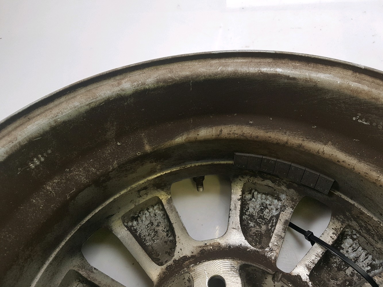 Jante Aluminium Kia Picanto 2 Phase 2 - Diamètre 14 Pouces, 4x100, ET49 - Occasion, Référence 529101Y390