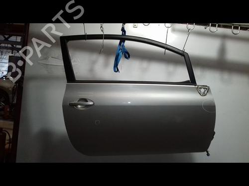 Used Right front door TOYOTA AURIS (_E15_) 2.2 D (ADE157_, ADE151_, ADE151R, ADE157R) (177 hp) 21088282
