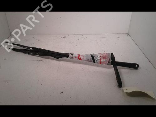 Used Front windshield wiper arm VW POLO (6N2) 1.4 (60 hp) 14888473