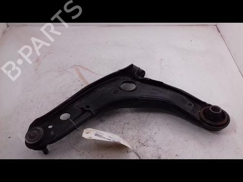 Right front suspension arm TOYOTA YARIS (_P13_) 1.5 Hybrid (NHP130_, NHP130) | BP14887044M13 