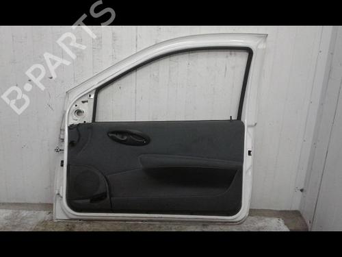 Dør højre fortil Dør højre fortil FIAT PUNTO (188_) 1.3 JTD 16V (70 hp) 8966898 8966898