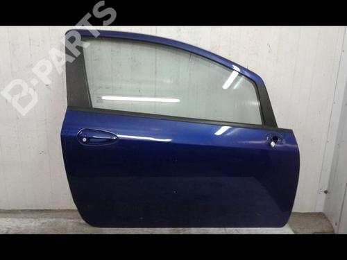 Used Right front door FIAT GRANDE PUNTO (199_) 1.2 (65 hp) 8966398