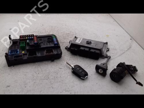 Used Electronic module Electronic module PEUGEOT 2008 I (CU_) 1.2 VTi (82 hp) 33135837 33135837