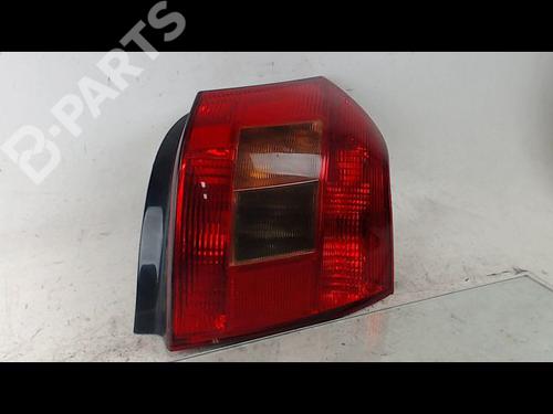 Used Right taillight TOYOTA COROLLA (_E12_) 2.0 D-4D (CDE120R, CDE120L_) (116 hp) 8968296
