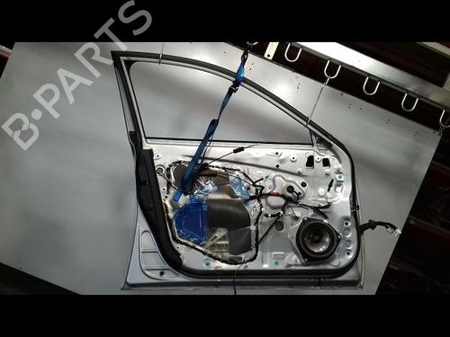 Used Left front door LEXUS IS II (_E2_) 220d (ALE20) (177 hp) 19141647