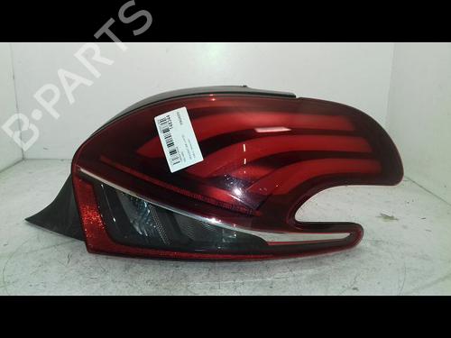 right-taillight-renault-clio-iv-bh_-2012-2013-2014-2015-2016-2017-2018-2019-2020-2021-33136557 main image