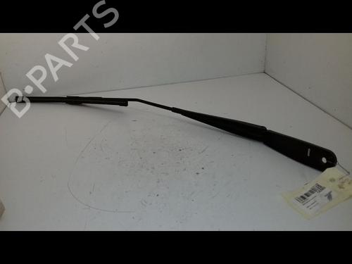 Used Front windshield wiper arm BMW X1 (F48) sDrive 20 i (192 hp) 29226788