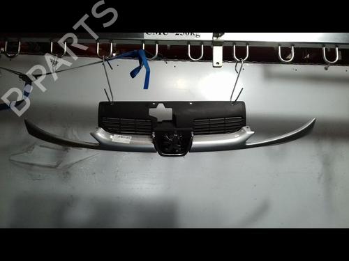 Grill PEUGEOT 206 Hatchback (2A/C) 1.4 i | BP23195156C40 