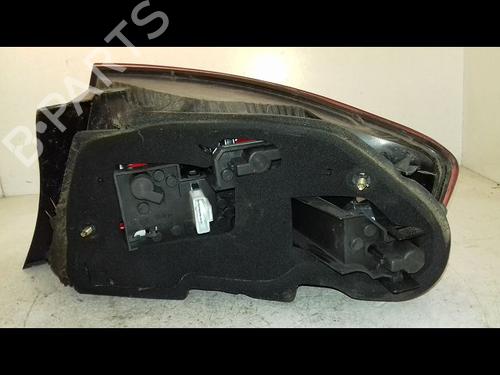 Used Left taillight PEUGEOT 407 (6D_) 2.0 HDi 135 (6DRHRH, 6DRHRE, 6DRHRG, 6DRHRJ) (136 hp) 31348033