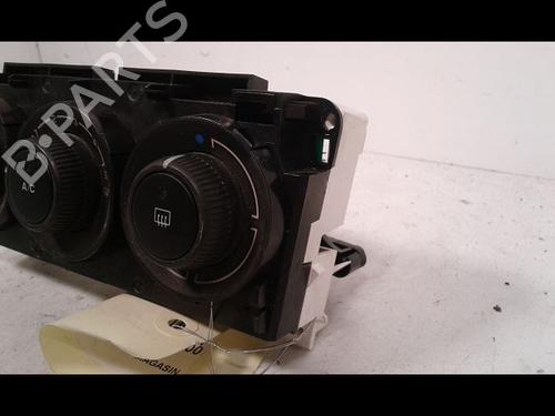 Used Climate control PEUGEOT 308 SW I (4E_, 4H_) 1.6 HDi (109 hp) 15200234