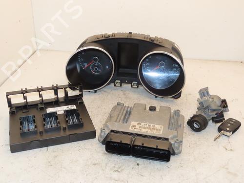 Used Electronic module Electronic module VW GOLF VI (5K1) 2.0 GTi (210 hp) 33135830 33135830