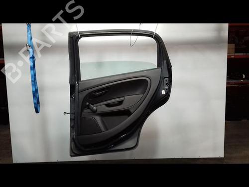 Used Right rear door FIAT GRANDE PUNTO (199_) 1.2 (65 hp) 12551566