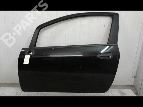 Used Left front door FIAT GRANDE PUNTO (199_) 1.4 (199AXB11, 199AXB1A, 199BXB1A, 199AXL1A) (77 hp) 8965136