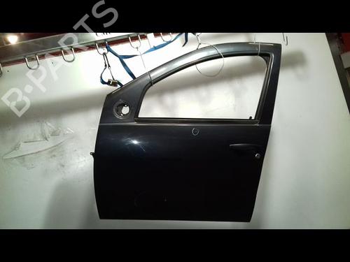 Used Left front door DACIA SANDERO 1.2 16V (75 hp) 22341747