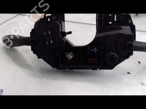 Used Steering column stalk CITROËN C4 Coupe (LA_) 1.6 HDi (109 hp) 8970032