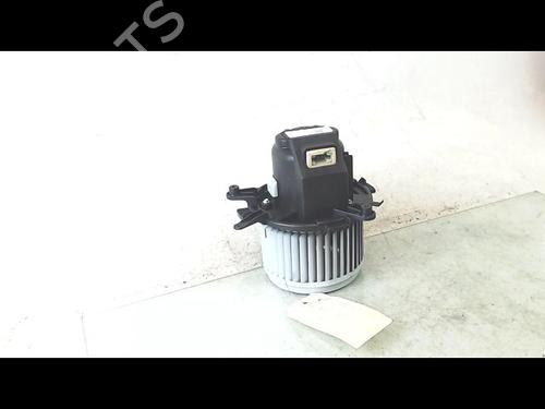 Heater blower motor PEUGEOT EXPERT Van (V_) 2.0 BlueHDi 120 | BP8970680M62
