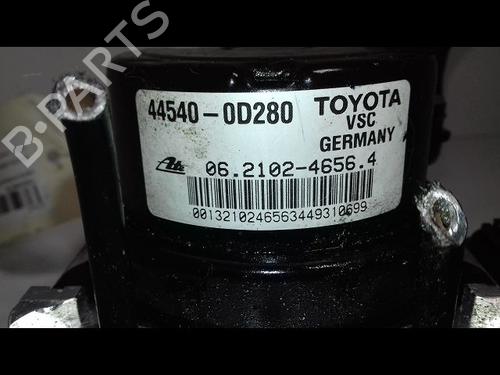 Used ABS pump ABS pump TOYOTA YARIS (_P13_) 1.5 (NSP131_) (112 hp) 11963728 11963728