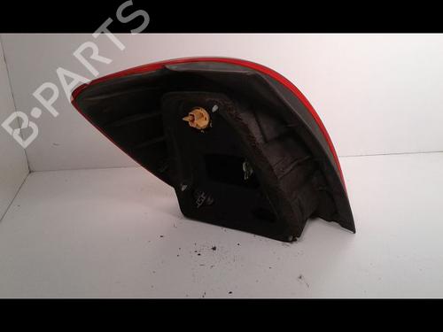 Used Right taillight TOYOTA COROLLA Verso (_E12_) 2.0 D-4D (CDE120_, CDE120R) (90 hp) 23196387