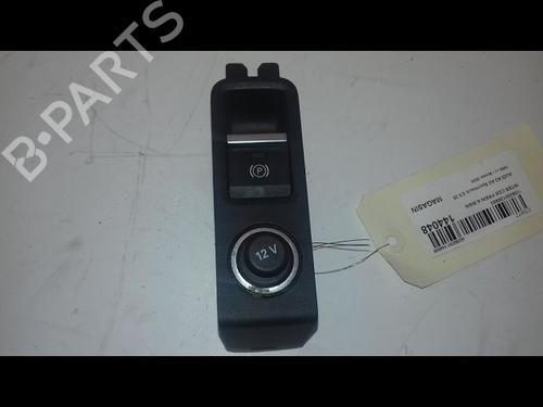 Hand brake AUDI A3 Sportback (8YA, 8YF) 35 TDI 4KE927225