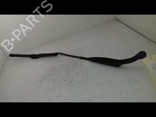 Used Front windshield wiper arm FIAT PANDA (312_, 319_) 1.2 (312PXA1A) (69 hp) 29226752