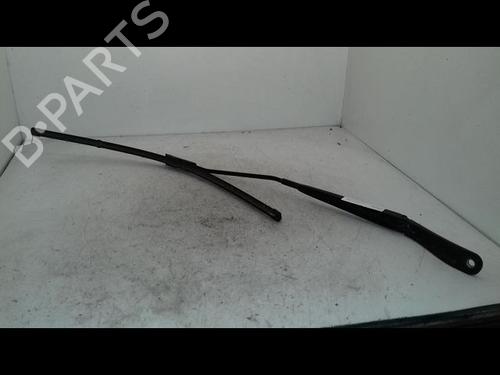 Used Front windshield wiper arm Front windshield wiper arm 37083659 37083659
