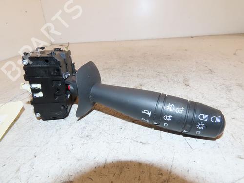 Used Headlight switch Headlight switch RENAULT TWINGO II (CN0_) 1.2 16V (CN04, CN0B) (75 hp) 33031513 33031513