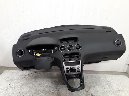 Used Dashboard PEUGEOT 308 I (4A_, 4C_) 1.6 HDi (92 hp) 8965280