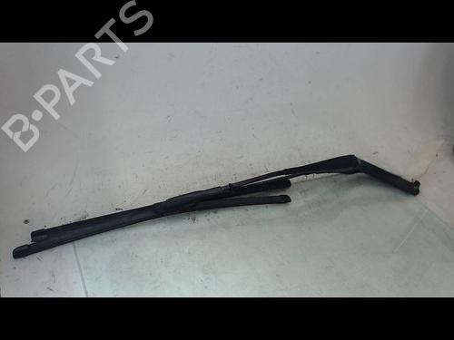 Used Front windshield wiper arm BMW 1 (E87) 118 d (143 hp) 15744559