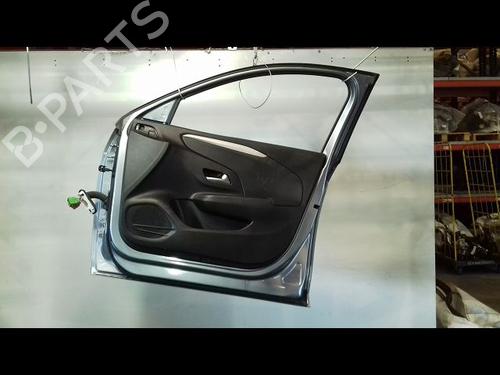 Used Right front door Right front door 38256793 38256793