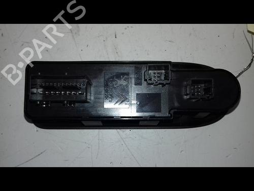 Used Left front window switch CITROËN C3 II (SC_) 1.2 VTi 82 (82 hp) 19337816