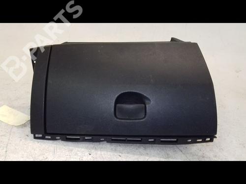 Used Glove box RENAULT CLIO III (BR0/1, CR0/1) 1.5 dCi (75 hp) 8964328