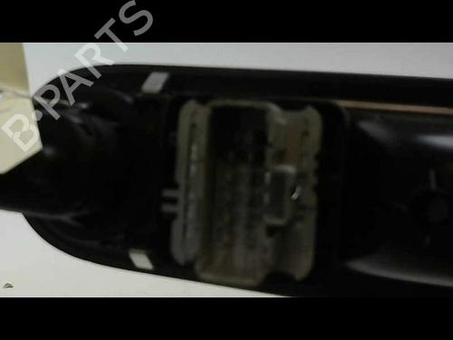 Used Switch RENAULT CLIO III (BR0/1, CR0/1) 1.5 dCi (75 hp) 15743804