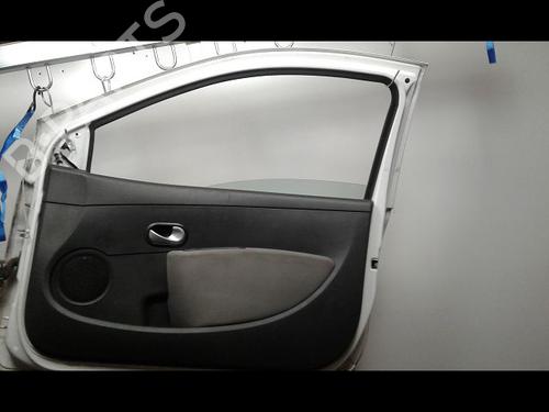 Used Right front door RENAULT CLIO III (BR0/1, CR0/1) 1.5 dCi (75 hp) 9584979