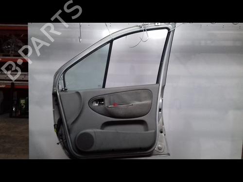 Right front door RENAULT SCÉNIC I MPV (JA0/1_, FA0_) 1.9 dCi (JA05, JA1F) | BP23195400C3