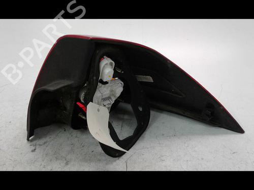 left-taillight-renault-megane-ii-saloon-lm01_-2003-23196480 main image