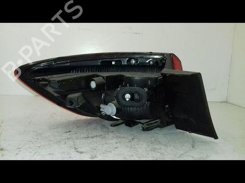 right-taillight-renault-clio-v-b7_-2019-40111139 main image