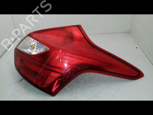 Used Right taillight FORD FOCUS III 1.0 EcoBoost (100 hp) 30950220