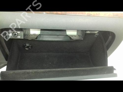 Used Glove box VW EOS (1F7, 1F8) 2.0 TDI (140 hp) 16973132